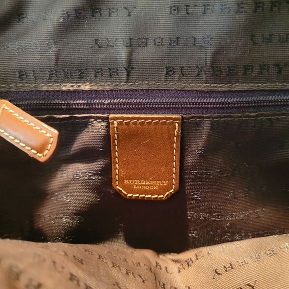 Burberry Haymarket Alma style bag with shoulder strap - Picture 4 of 6